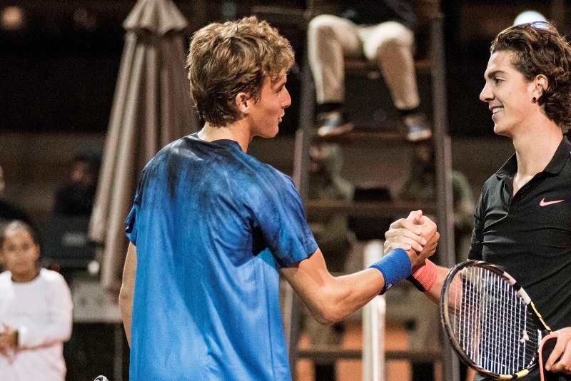 Κοκκινάκης-Τσιτσιπάς σε έναν θεαματικό αγώνα τένις στην Αθήνα από τον OTE TV - Media