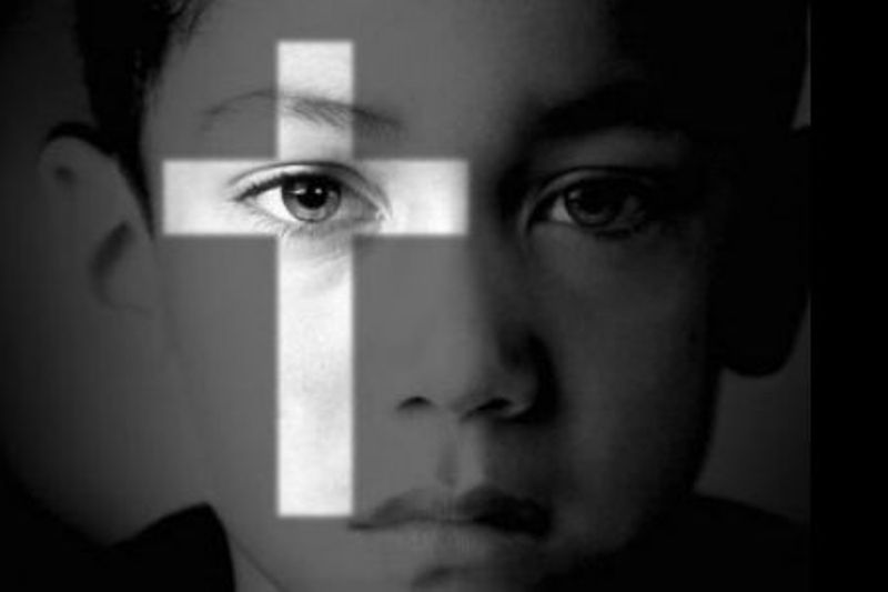 Προκλητικός καθολικός ιερέας: «Για την παιδεραστία δεν φταίνε οι ιερείς, αλλά τα ίδια τα παιδιά» - Media