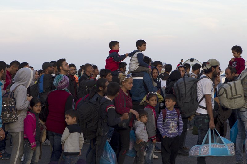 Πλαφόν στους πρόσφυγες ζητά ο Γερμανός υπουργός Εσωτερικών - Media
