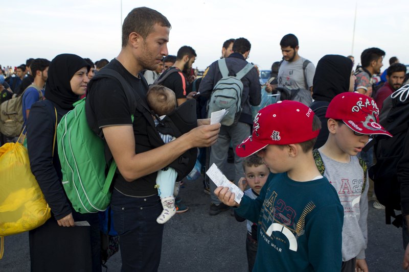 Προχωρά η πρώτη μετεγκατάσταση προσφύγων από την Ιταλία στη Σουηδία - Media