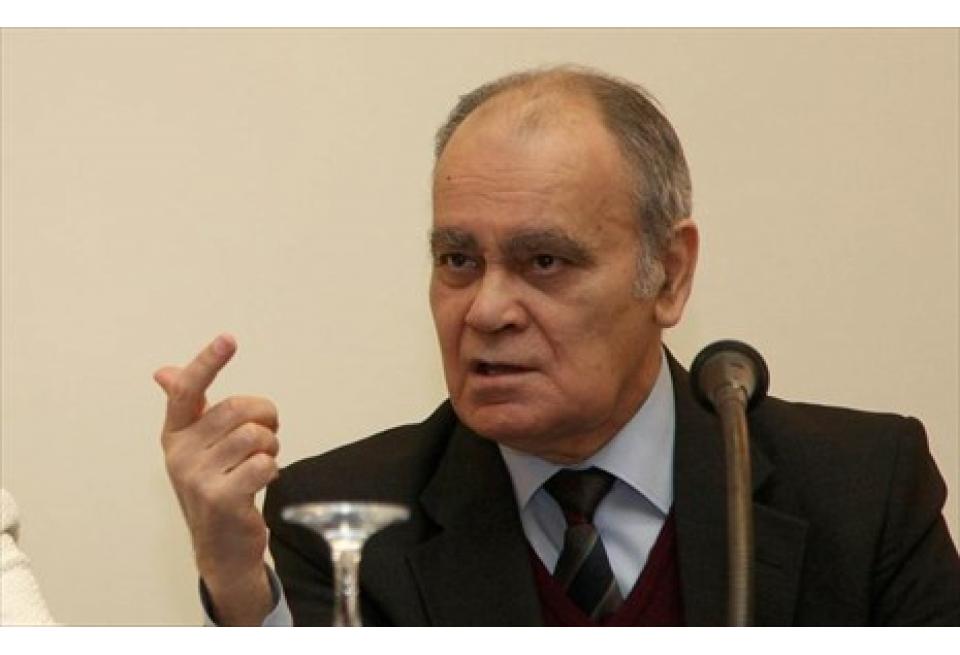 Ρωμανιάς: Έδωσαν σε εταιρεία 2 εκατ. ευρώ για δουλειά που έκαναν υπάλληλοι του υπουργείου (Video) - Media