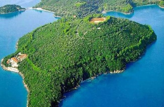 Σκορπιός: Εργοτάξιο το νησί του Ωνάση - Σε εξέλιξη τα έργα για τις 7 VIP σουίτες και 12 επαύλεις  - Media