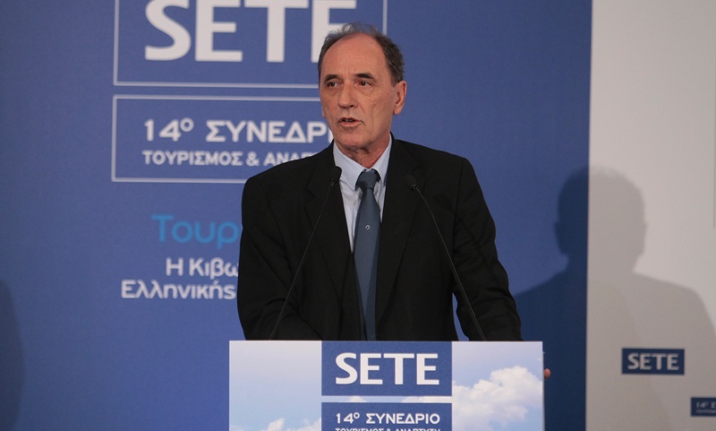 Σταθάκης προς ξενοδόχους: Να τελειώσουμε με μαύρη εργασία, φοροδιαφυγή, περιβαλλοντικές παραβάσεις και αυθαιρεσία - Media