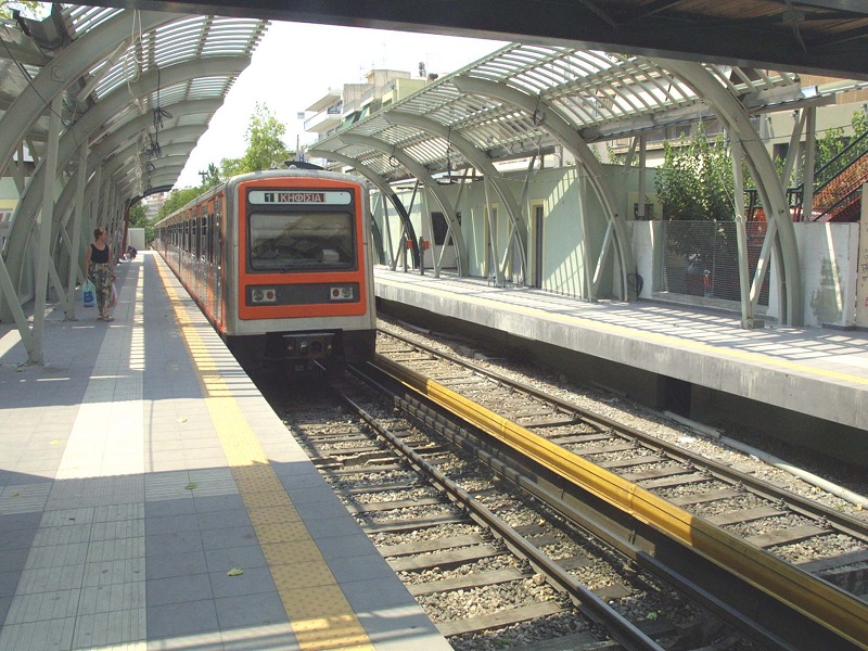 Κλειστός ο σταθμός του ηλεκτρικού «Άγιος Ελευθέριος» - Media