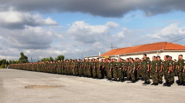 Πεντάγωνο: Σκέφτονται αύξηση της θητείας στο στρατό - Media