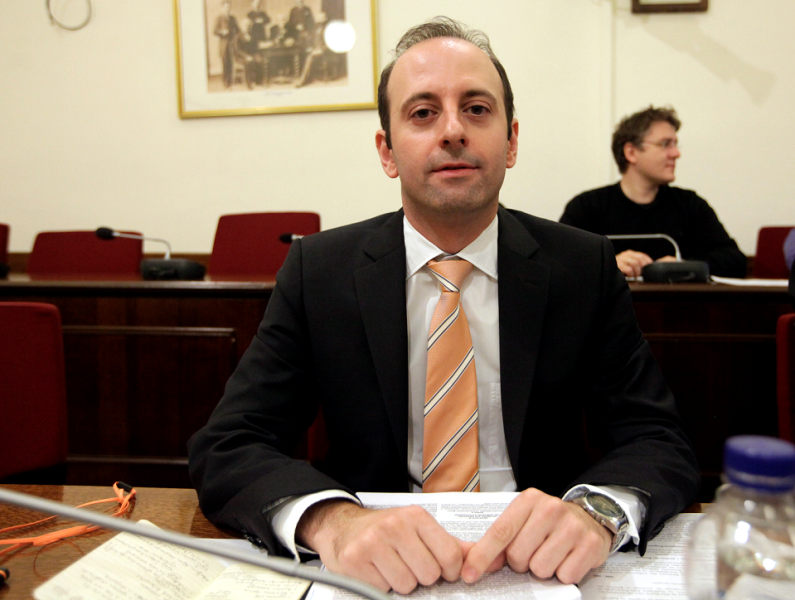 Παραιτήθηκε ο πρόεδρος του ΟΑΣΑ Γρηγόρης Δημητριάδης - Media