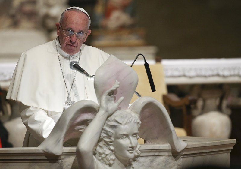 Πάπας Φραγκίσκος: Η Εκκλησία δεν πρέπει να έχει την έμμονη ιδέα της εξουσίας - Media