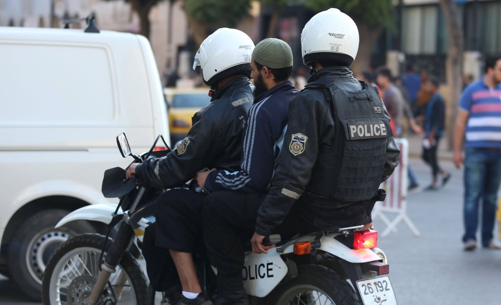 Τυνησία: Βομβιστική επίθεση με 11 νεκρούς σε στρατιωτικό λεωφορέιο - Media