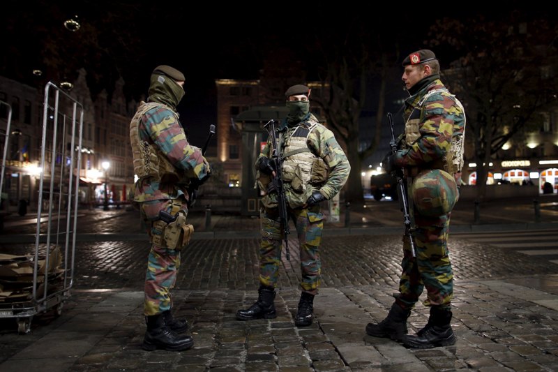 Ελλάδα χρεοκοπημένη και εμπόλεμη… - Media