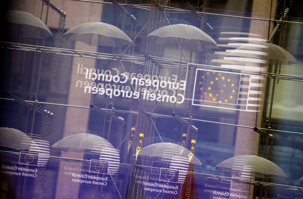 Reuters: Τεράστιες διαφορές μεταξύ των δανειστών για το ελληνικό χρέος - Media