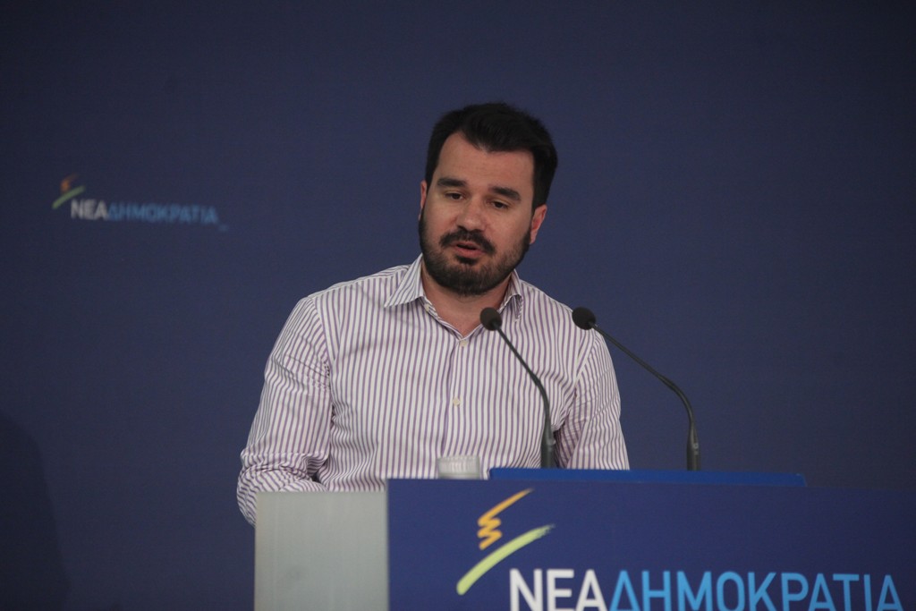Αποχωρεί από την ΚΕΦΕ ο Παπαμιμίκος ζητώντας συγγνώμη (Video) - Media