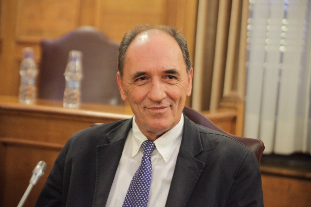 Σταθάκης: Προστατευμένοι οι αδύναμοι δανειολήπτες - Media