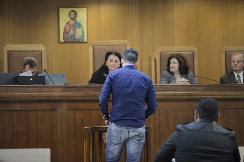 Δίκη ΧΑ: «Εγώ τον σκότωσα, μην πείτε τίποτα γιατί είμαι δικός σας» είπε ο Ρουπακιάς στον αστυνομικό που τον συνέλαβε - Media
