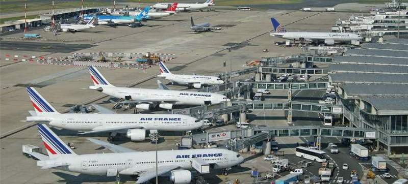 Κατακόρυφη μείωση στις κρατήσεις αεροπορικών εισιτηρίων για Παρίσι - Media