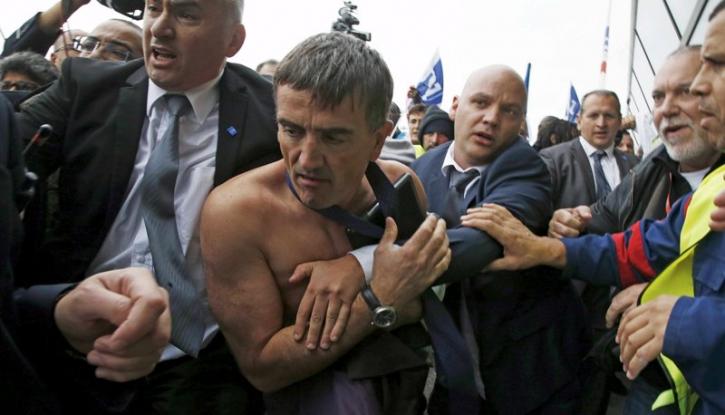 Απολύθηκαν 4 εργαζόμενοι της Air France, μετά τα επεισόδια του Οκτωβρίου - Media