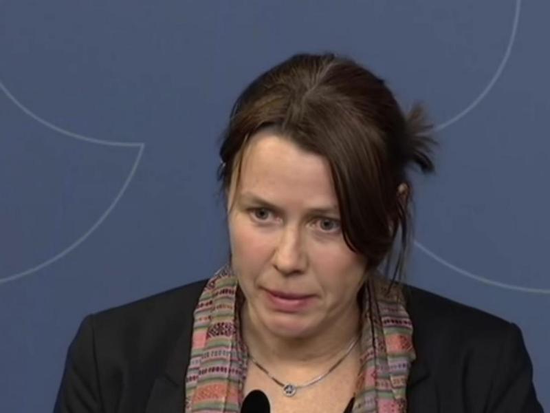 Σουηδία:Η αναπληρώτρια πρωθυπουργός με δάκρυα ανακοινώνει ότι η χώρα θα δεχθεί λιγότερους πρόσφυγες (Video) - Media