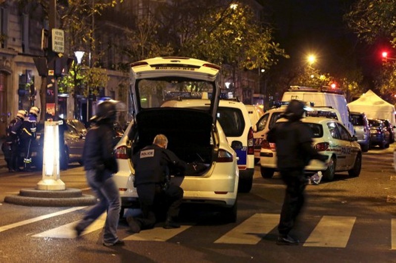 Βρέθηκε αυτοκίνητο που χρησιμοποιήθηκε στις επιθέσεις-6 συλλήψεις - Media