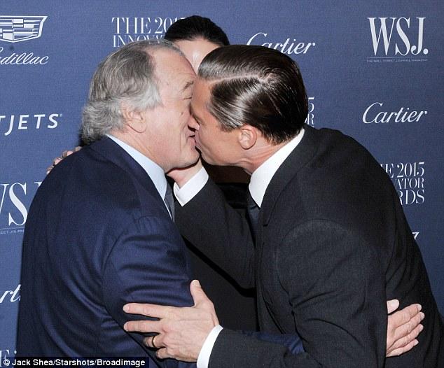 Το «τρίο» της Αντζελίνα με τον Μπραντ Πιτ και τον Ρόμπερτ ντε Νίρο (Photos) - Media