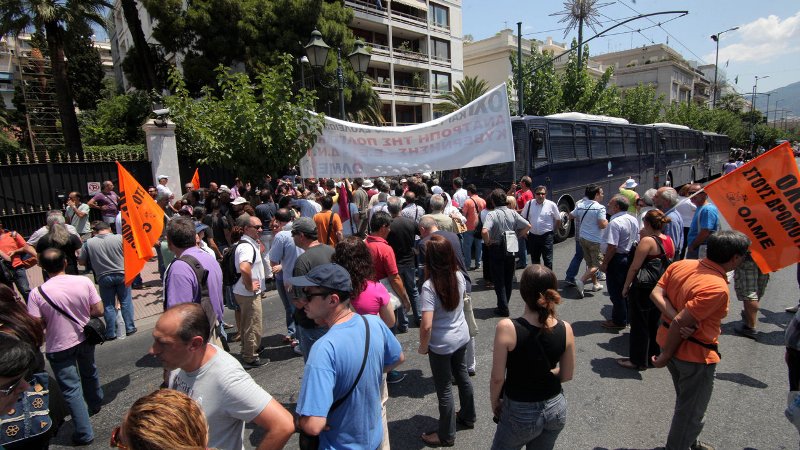 Μικρές ή και καθόλου ποινές για καταλήψεις δρόμων και κτιρίων - Media