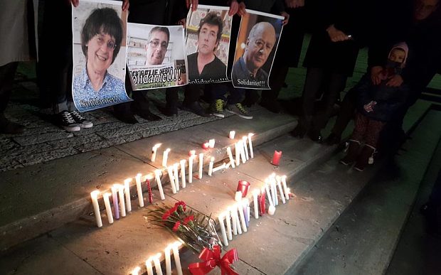 «Χωρίς ταυτότητα» περισσότερες από 20 σοροί στο Παρίσι…    - Media