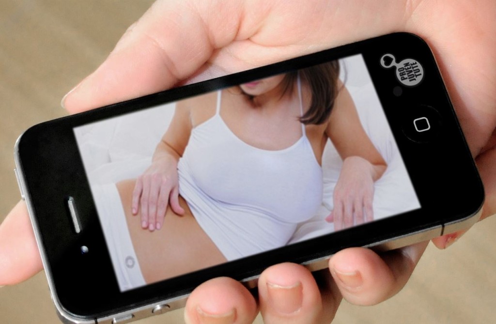 Σάλος στις ΗΠΑ - Μαθητές γυμνασίου φωτογραφήθηκαν γυμνοί και διέρρευσαν τις φωτογραφίες τους μέσω sexting - Media