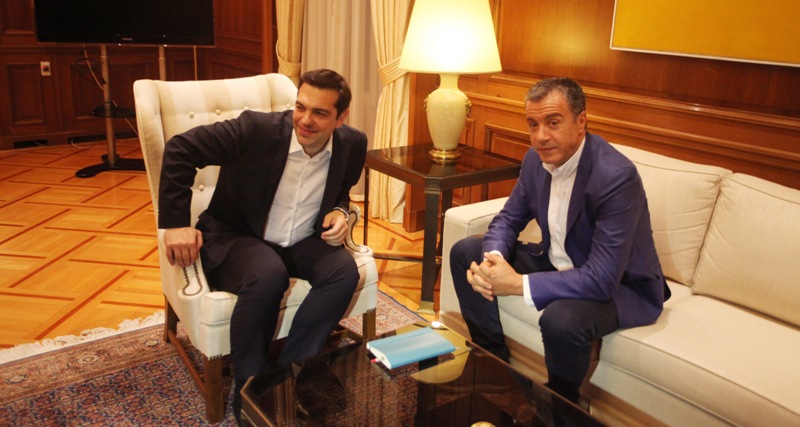Στ. Θεοδωράκης: Αν ο Τσίπρας θέλει συνεργασίας, να ζητήσει συγγνώμη από τον λαό - Media