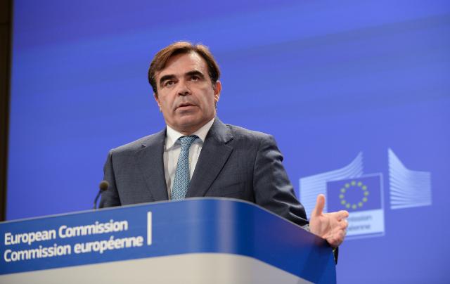 «Ικανοποίηση» της Κομισιόν για τις αποφάσεις της Αθήνας στο προσφυγικό - Media