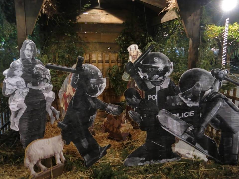 ΜΑΤ και πρόσφυγες σε φάτνη στο Αγρίνιο (Photo) - Media