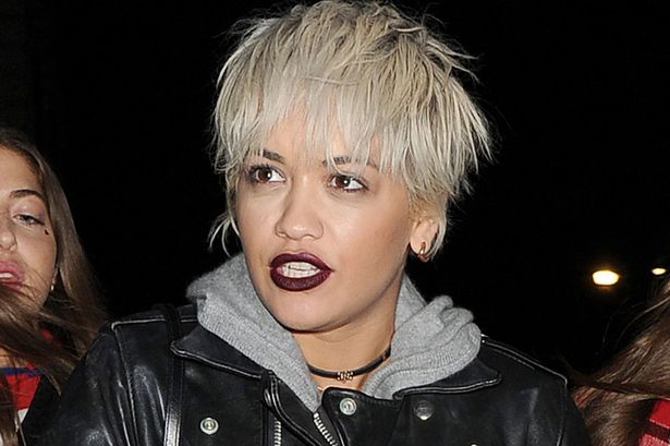 «Αγνώριστη» η Ρίτα Όρα με τα …πραγματικά της μαλλιά - Media