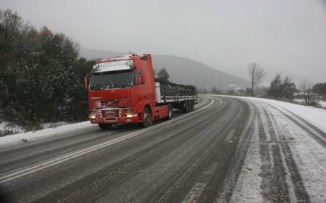 Άνοιξαν οι δρόμοι στην Εθνική οδό Αθηνών-Λαμίας - Media