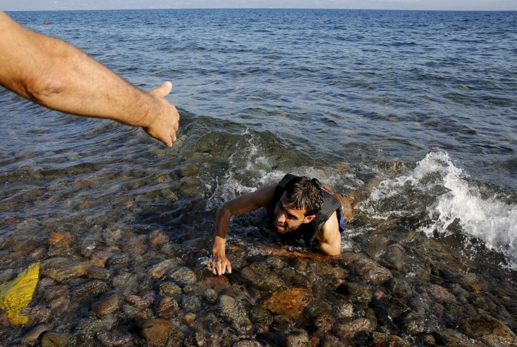 ΔΟΜ: 893.970 πρόσφυγες και μετανάστες έφτασαν στην Ευρώπη δια θαλάσσης το 2015 - Media