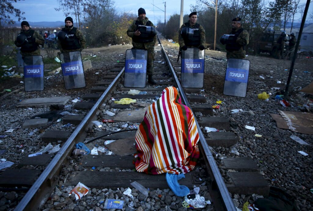 Προκλητικά Σκόπια: Οι μετανάστες ας ζητήσουν άσυλο στην Ελλάδα, που είναι ασφαλής χώρα - Media