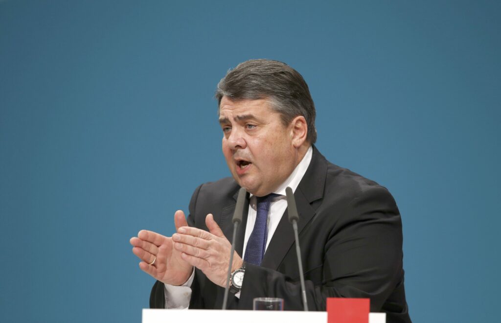 Γκάμπριελ: Η Μέρκελ ευθύνεται για την άνοδο της Λεπέν στη Γαλλία - Media
