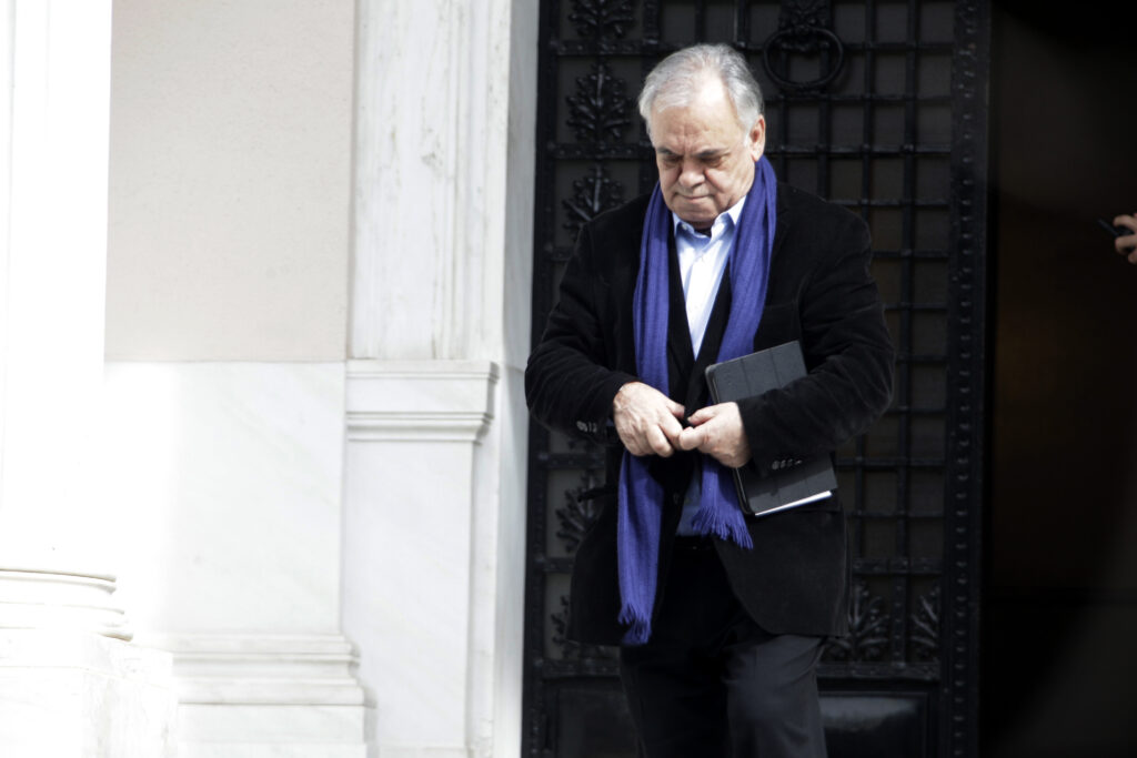 Ασφαλιστικό, συντάξεις, ταμεία και φόρος στις τραπεζικές συναλλαγές στο «τραπέζι» του ΚΥΣΟΙΠ - Media