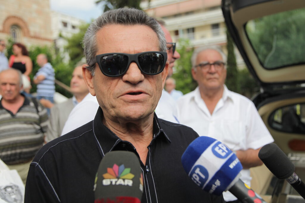 Υπέρ της υιοθεσίας παιδιών από ομόφυλα ζευγάρια ο Γιώργος Μαργαρίτης – «Μακάρι να μπορούν να τα πάρουν και να τα μεγαλώσουν» (Video) - Media