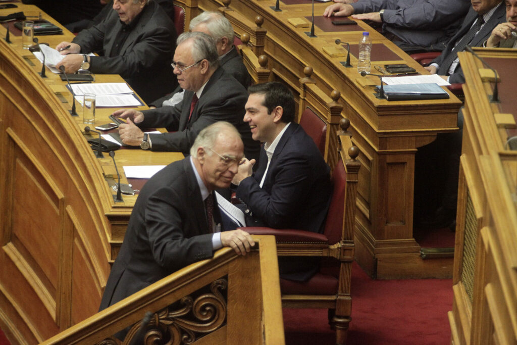 «Πολιορκία» Λεβέντη από κυβερνητικά στελέχη: Τι είπαν Φλαμπουράρης-Μάρδας, τι απαντά η Ένωση Κεντρώων - Media