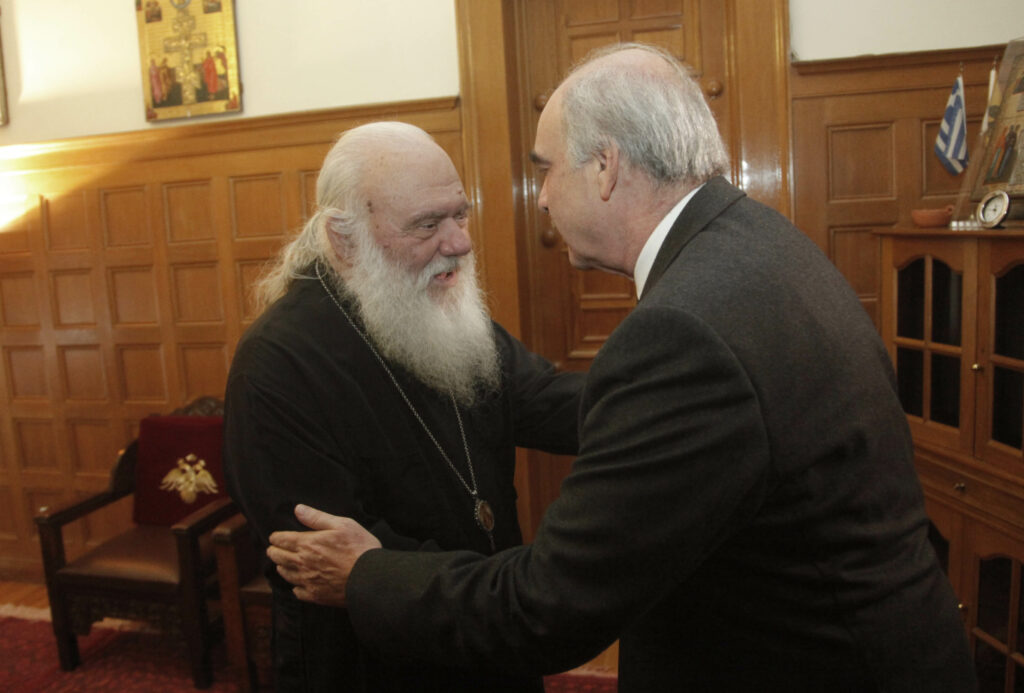 Στον αρχιεπίσκοπο ο Μεϊμαράκης - Media