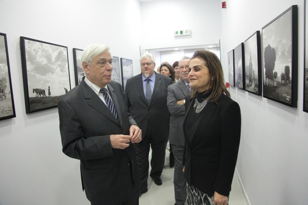 Επίσκεψη Παυλόπουλου στο Ιστορικό Αρχείο Πολιτιστικού Ιδρύματος Ομίλου Πειραιώς (Photos) - Media