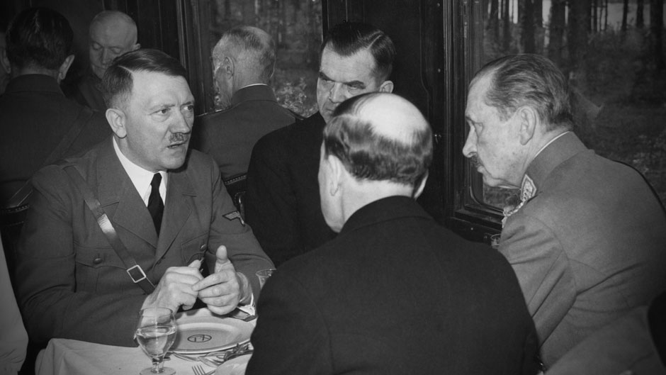 Σπάνιο ντοκουμέντο: Η χροιά της φωνής του Χίτλερ σε κανονική συνομιλία και η ιστορία της ηχογράφησης (Video) - Media