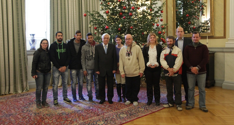 Στο Προεδρικό Μέγαρο η Εθνική ομάδα Αστέγων (Photos) - Media