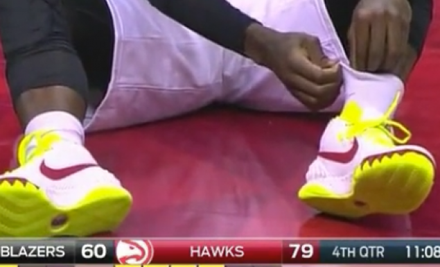 Δεν... μάσησε! Του έφυγε το δόντι, το έβαλε στην κάλτσα (!) και συνέχισε (Video) - Media