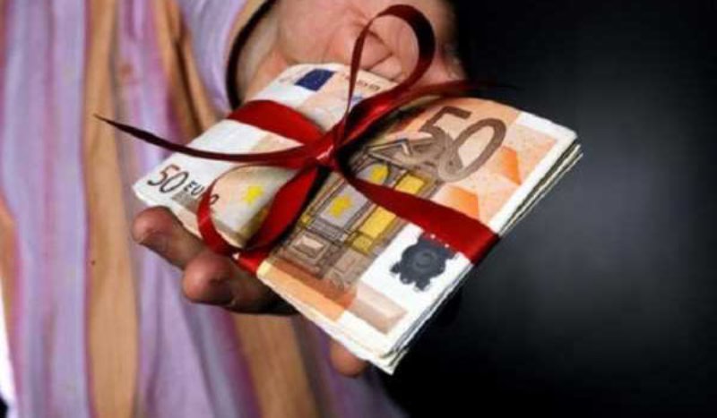 Δώρο Χριστουγέννων 2016: Μέχρι σήμερα (21/12) η προθεσμία για την καταβολή του δώρου - Media