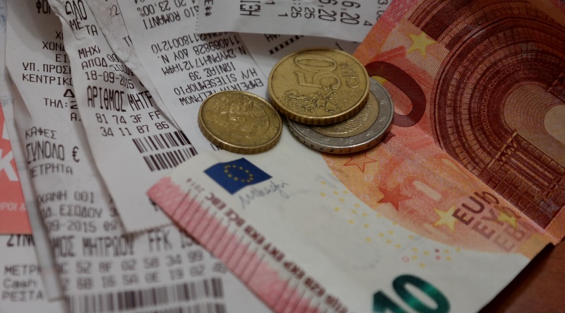 Μπάχαλο με τις αποδείξεις - Media