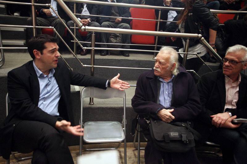 Ο Γλέζος, οι κουραμπιέδες και το...δηλητήριο που «κέρασε» τον Τσίπρα - Media