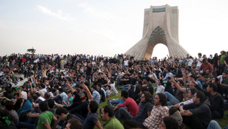 12.000 υποψήφιοι για τις εκλογές του Ιράν! - Media