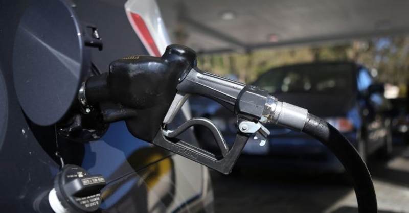 Αύξηση στην τιμή της βενζίνης στην Ελλάδα - Υπερβαίνει το 1,80 στις Κυκλάδες - Media