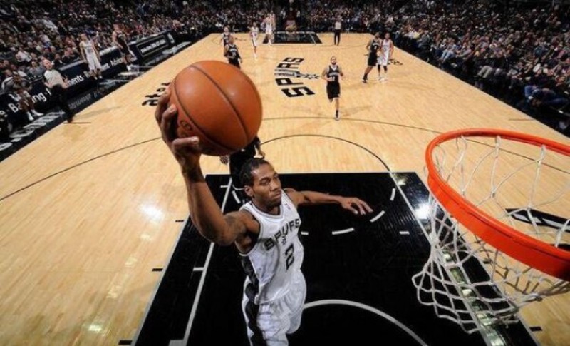 Ο Λέοναρντ πήρε... φωτιά - Έβαλε επτά τρίποντα! (Video) - Media