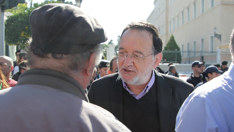 Λαφαζάνης: Σύντομα η  κυβέρνηση θα σωριαστεί με γδούπο - Media