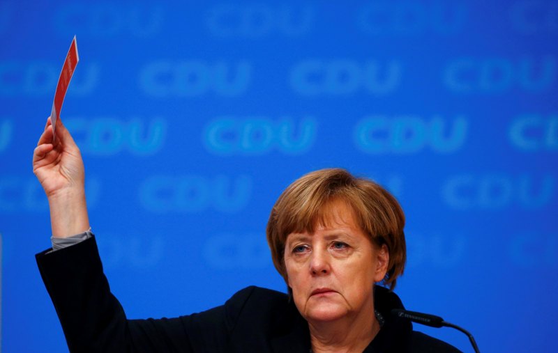 Επικράτησαν οι θέσεις της Μέρκελ για το προσφυγικό στο συνέδριο του κόμματός της - Media