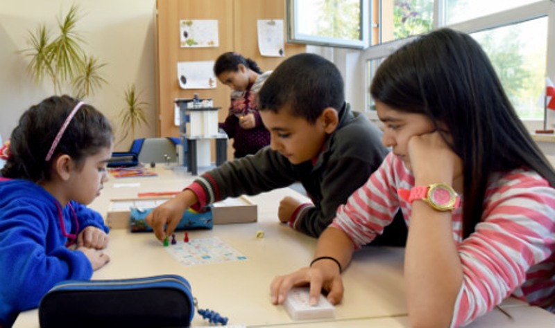 Ρατσιστικές επιθέσεις σε προσφυγόπουλα σε σχολείο της Γερμανίας - Media